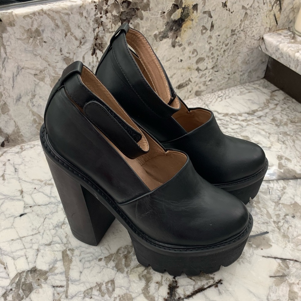 Jeffrey Campbell Scully platforms BLACK SZ 8